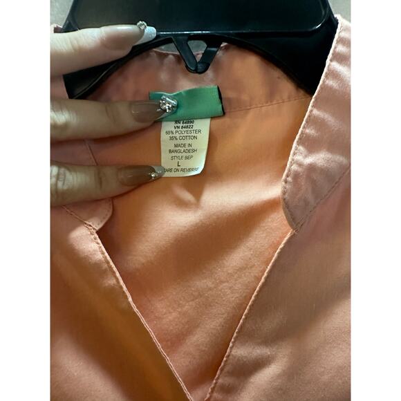 Sara Morgan Peach Hand-Painted Floral Button-Down – Size L - Picture 5 of 7